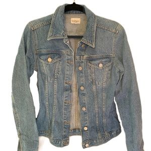 Vintage women’s denim jacket size S